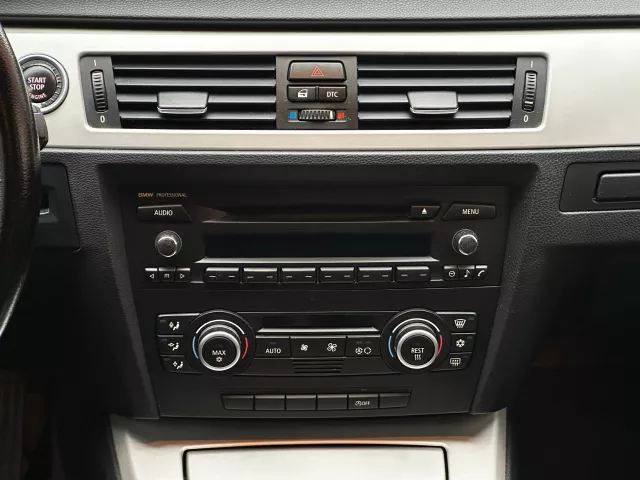 BMW Řada 3 E91 320i 125kW Combi Facelift Tempomat Serviska - 19