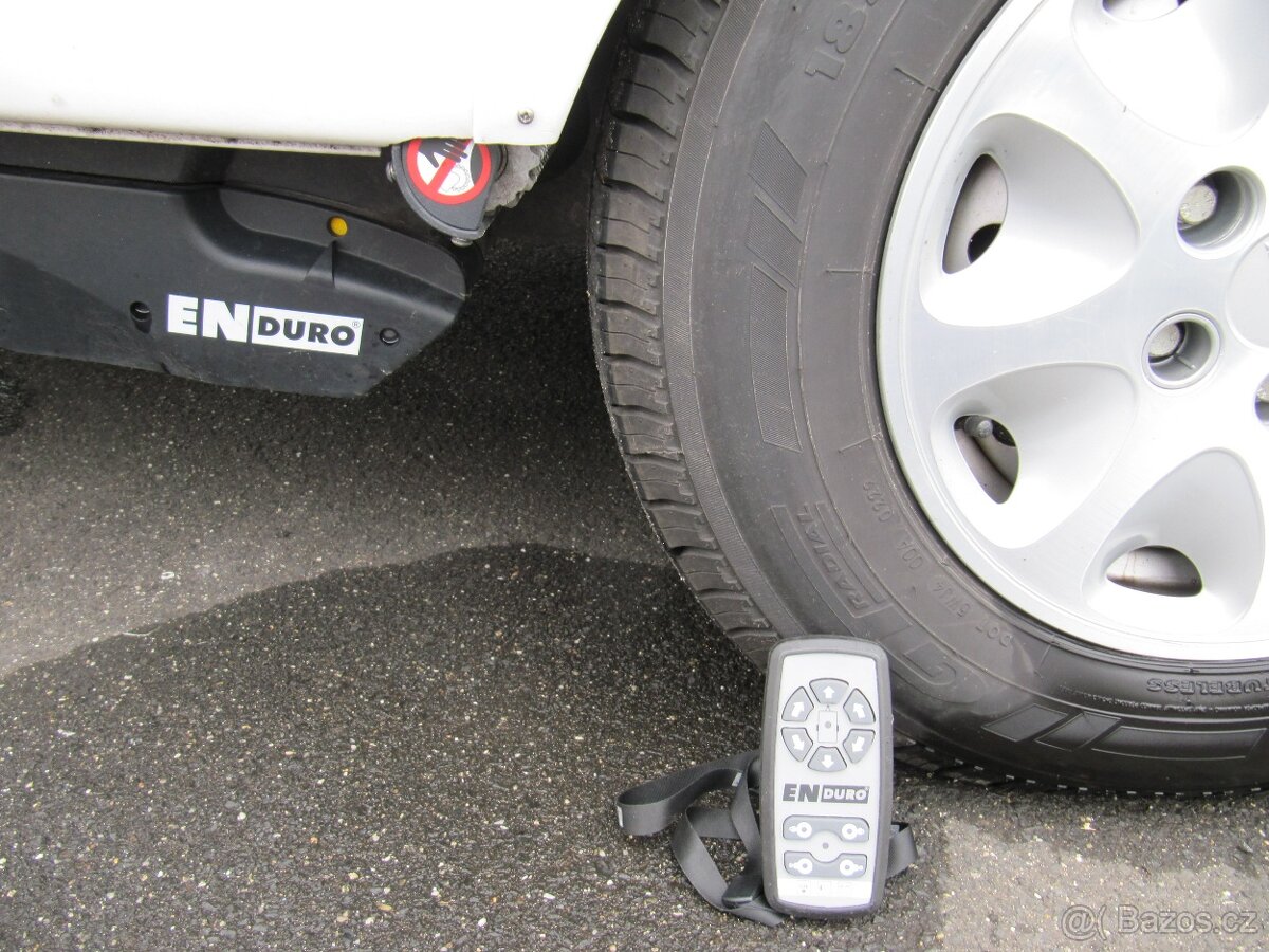 Prodám karavan Hobby 500 kmfe,r.v2009 + mover + markýza - 19