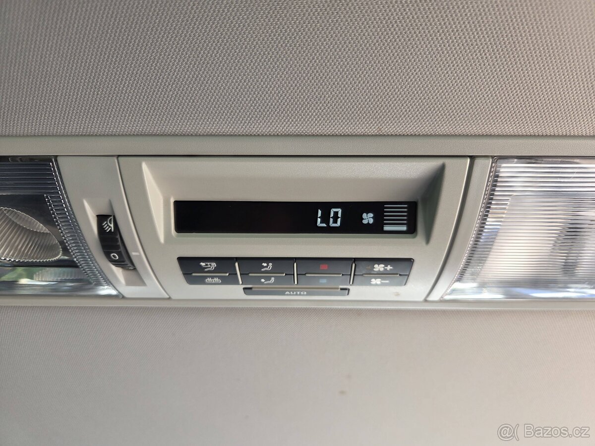 VW Multivan T5 2.0TDI 103kW Team Webasto,tažné,serviska - 19