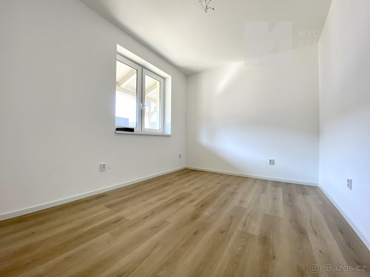 Prodej rodinného domu 5+kk, 165 m², Pozemek 451 m², Garáž - 19
