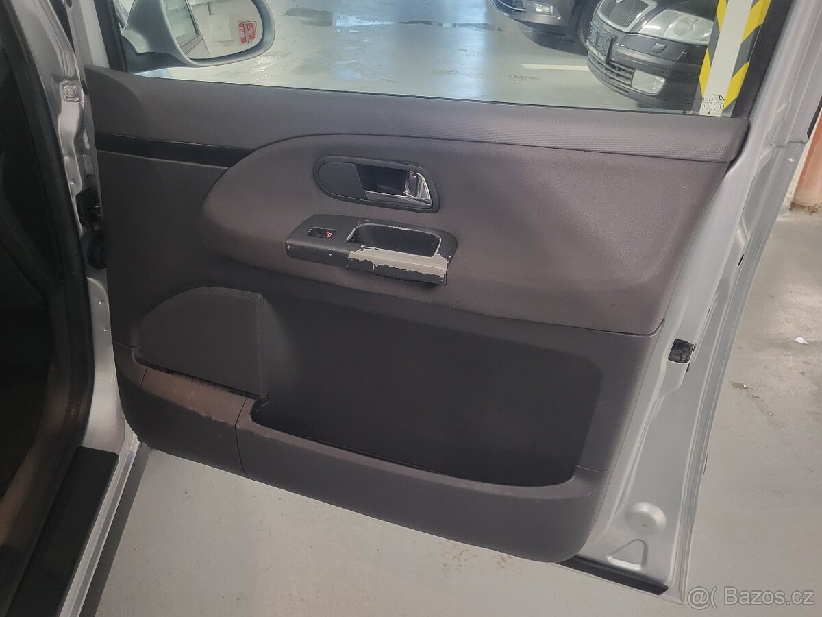 VW Sharan 1.9TDi 130PS - Navigace - tempomat - Webasto - 19