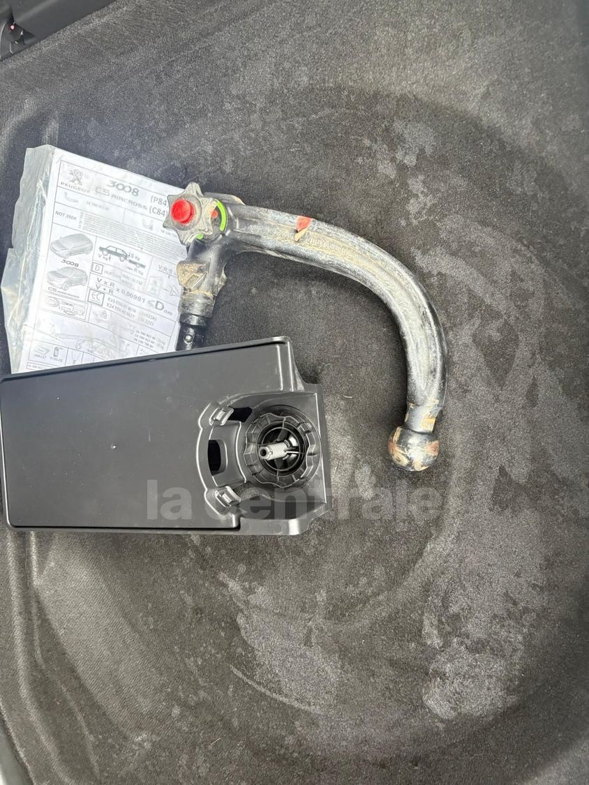 PEUGEOT 3008 II (2) BlueHDi 130 S&S ALLURE 2022 - 19