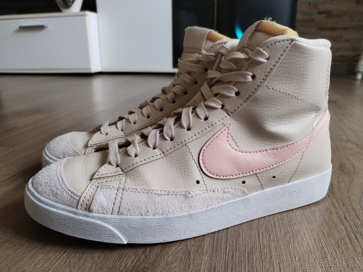 Nike Blazer Mid 77 vel 40,5 - 19