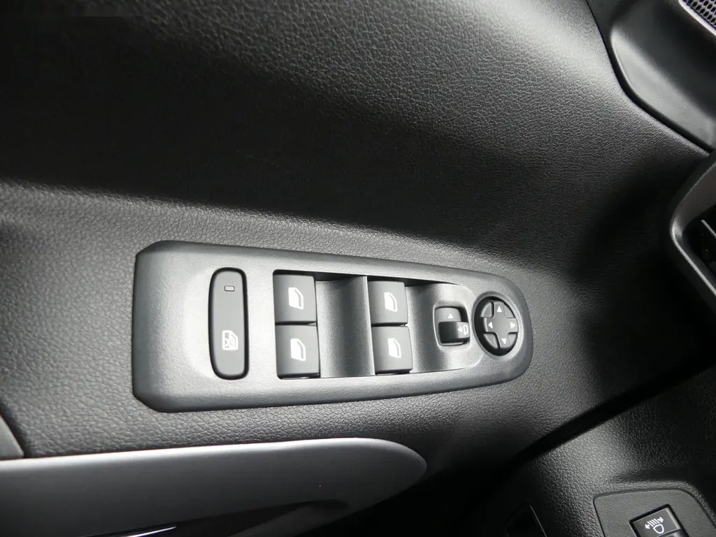 Citroën Berlingo, MAX Diesel 130k Automatic - 19