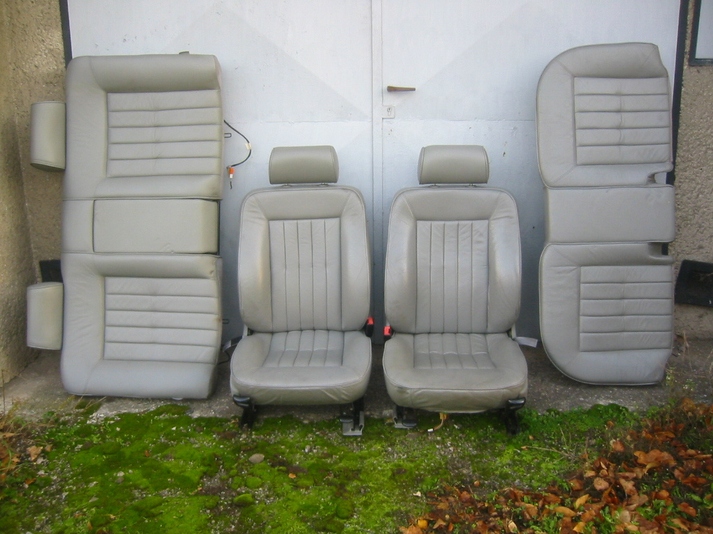 AUDI A8, S8 D2 - sedačky - 19