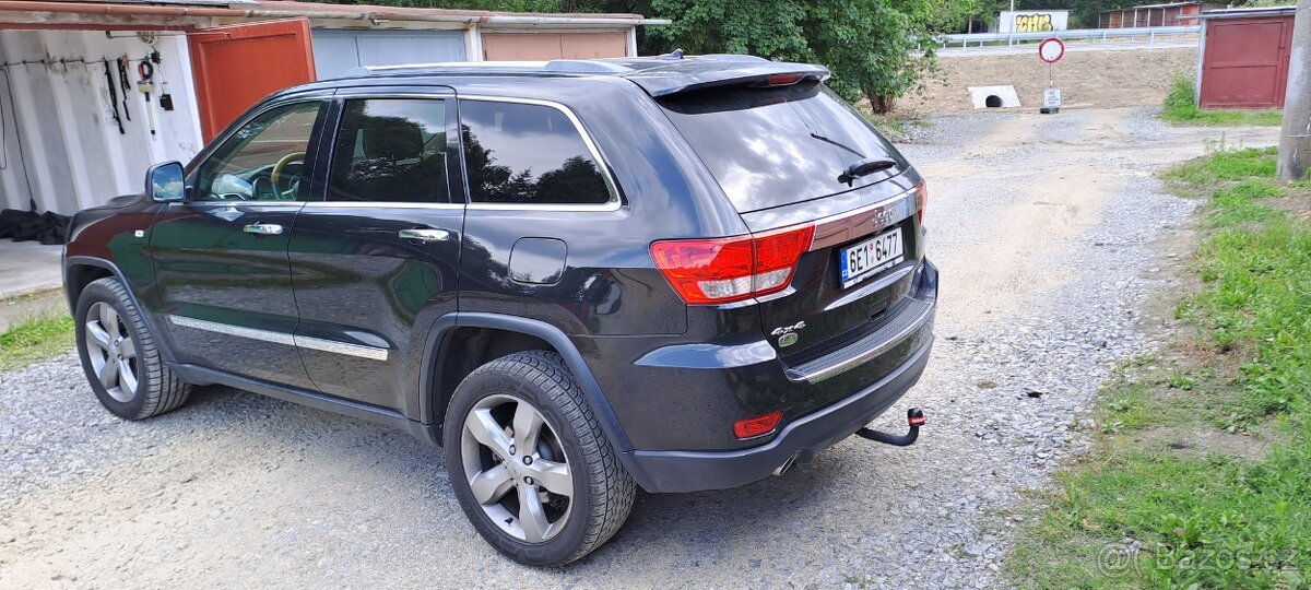 PRODÁM JEEP GRAND CHEROKEE. - 19