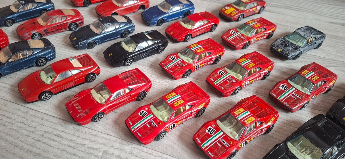 autíčka - modely Bburago 1/43 starší - 19