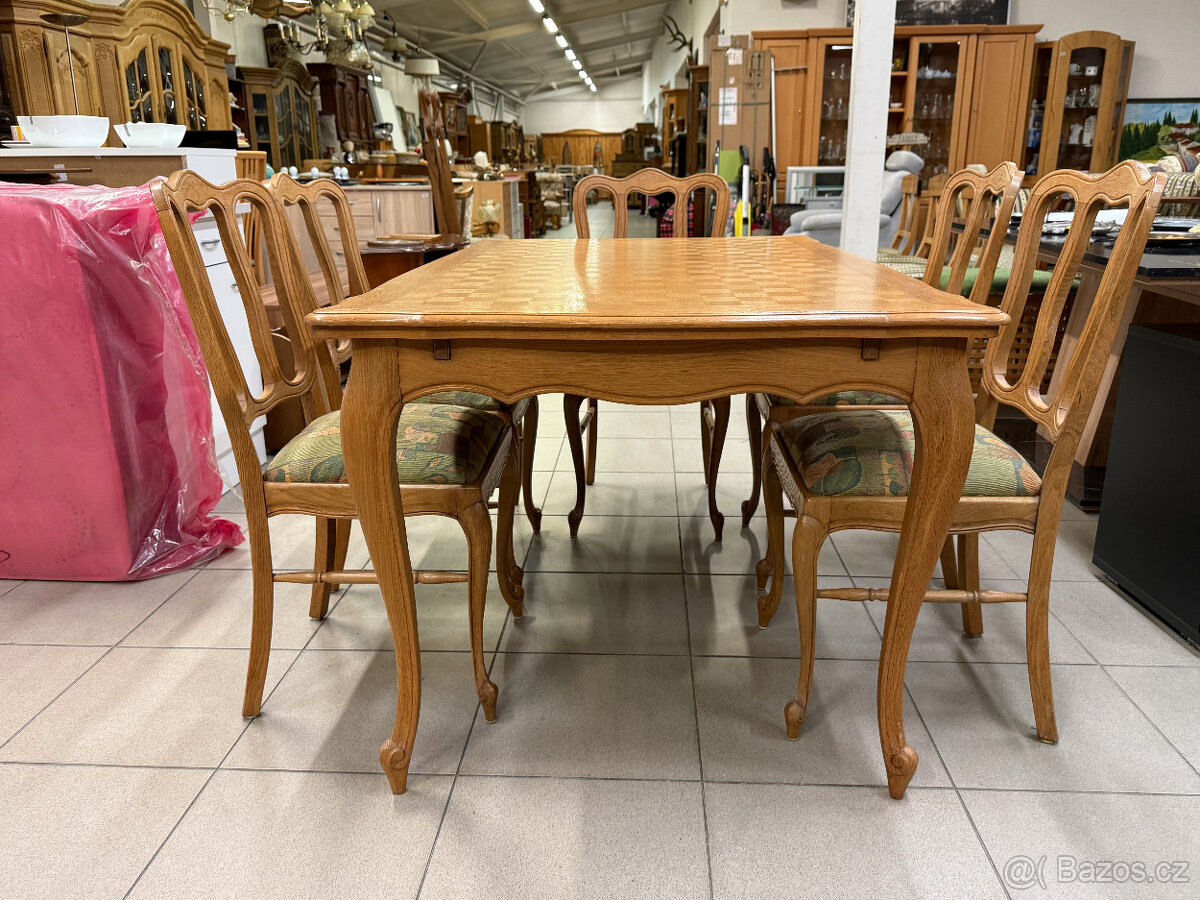 Intarzovaný dubový stůl a šest dubových židlí - 19
