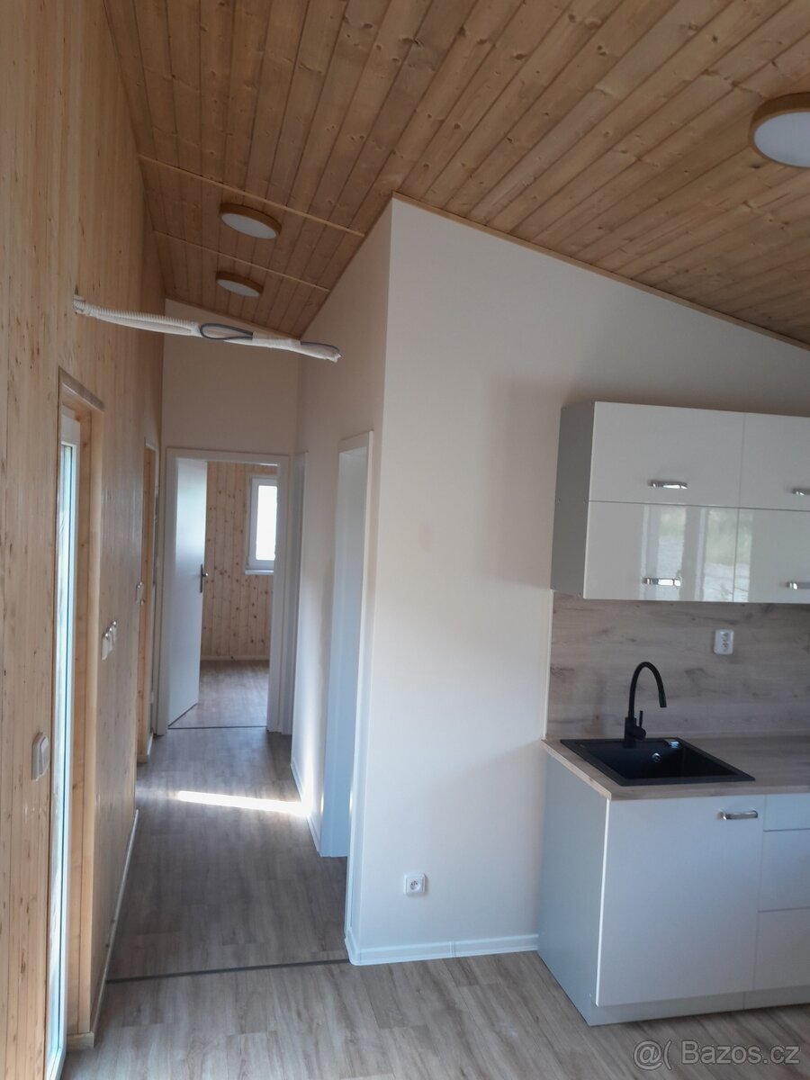 Včetně kuchyně 2+kk,komora,koupelna s wc - 19