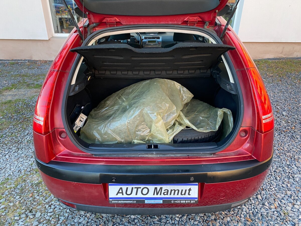 Citroën C4, 1.4 16v 65kW Nová STK - 19