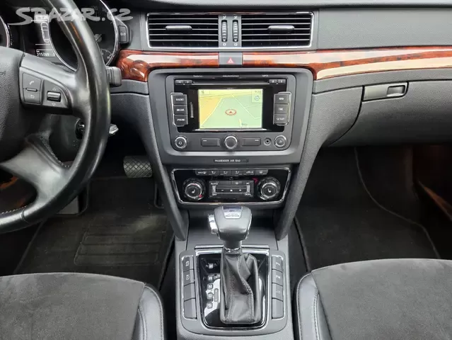 Superb 2.0 TDI 125kW Elegance DSG,tažné,xenon,navi - 19