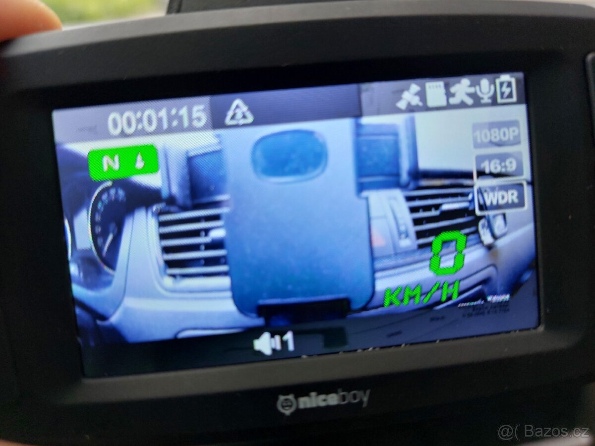 Kamera do auta Niceboy Pilot Q8 NOVÁ - 19
