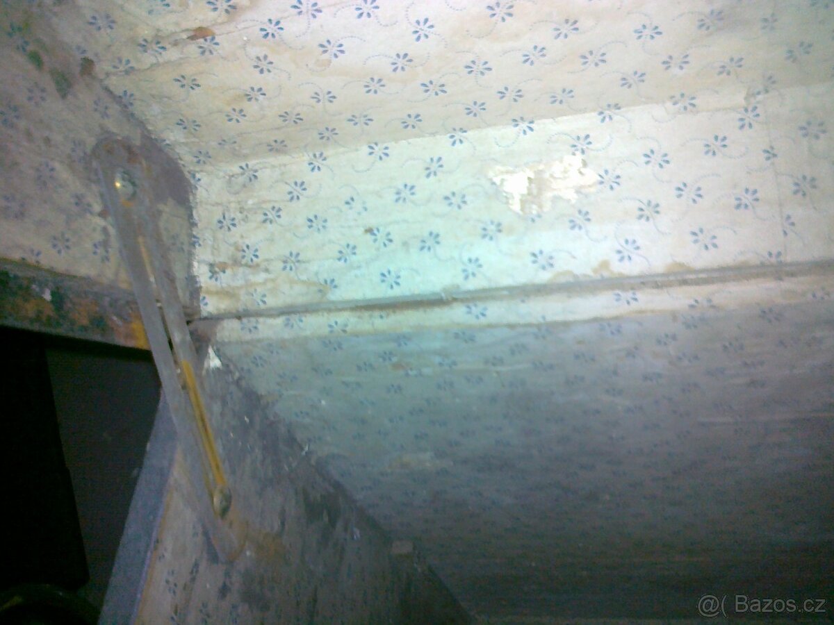 stará truhla - velký cestovní lodní kufr - 19