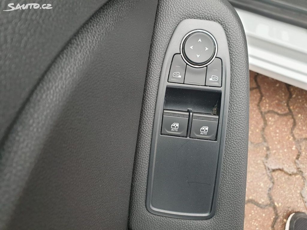 Renault Clio, 0,9 TCe záruka do 11/28 - 19