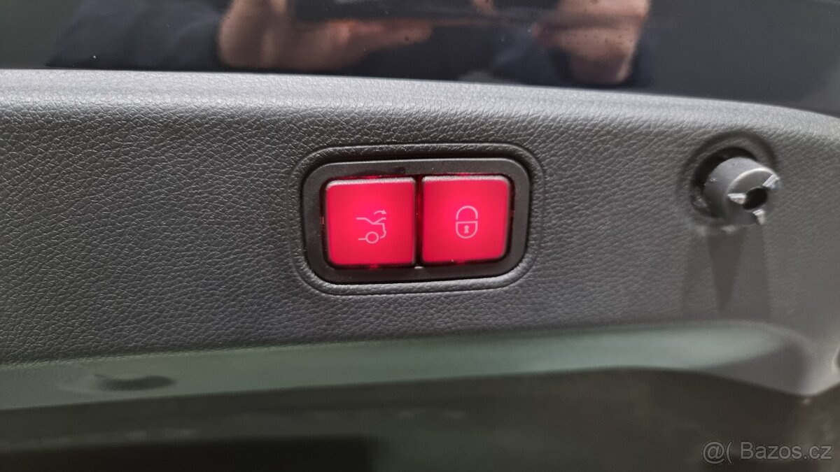 2019 MERCEDES BENZ CLS400d 4MATIC - 19