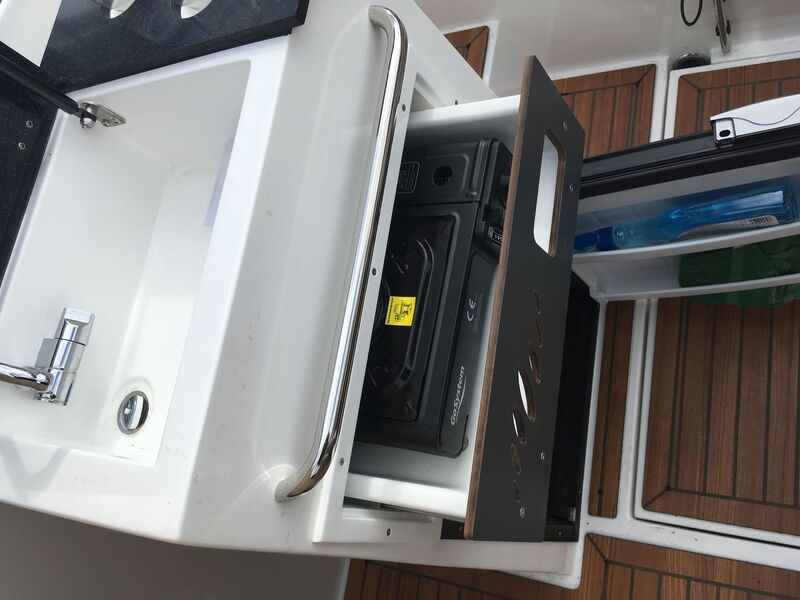 OceanMaster 680DC , Kajutová loď . - 19