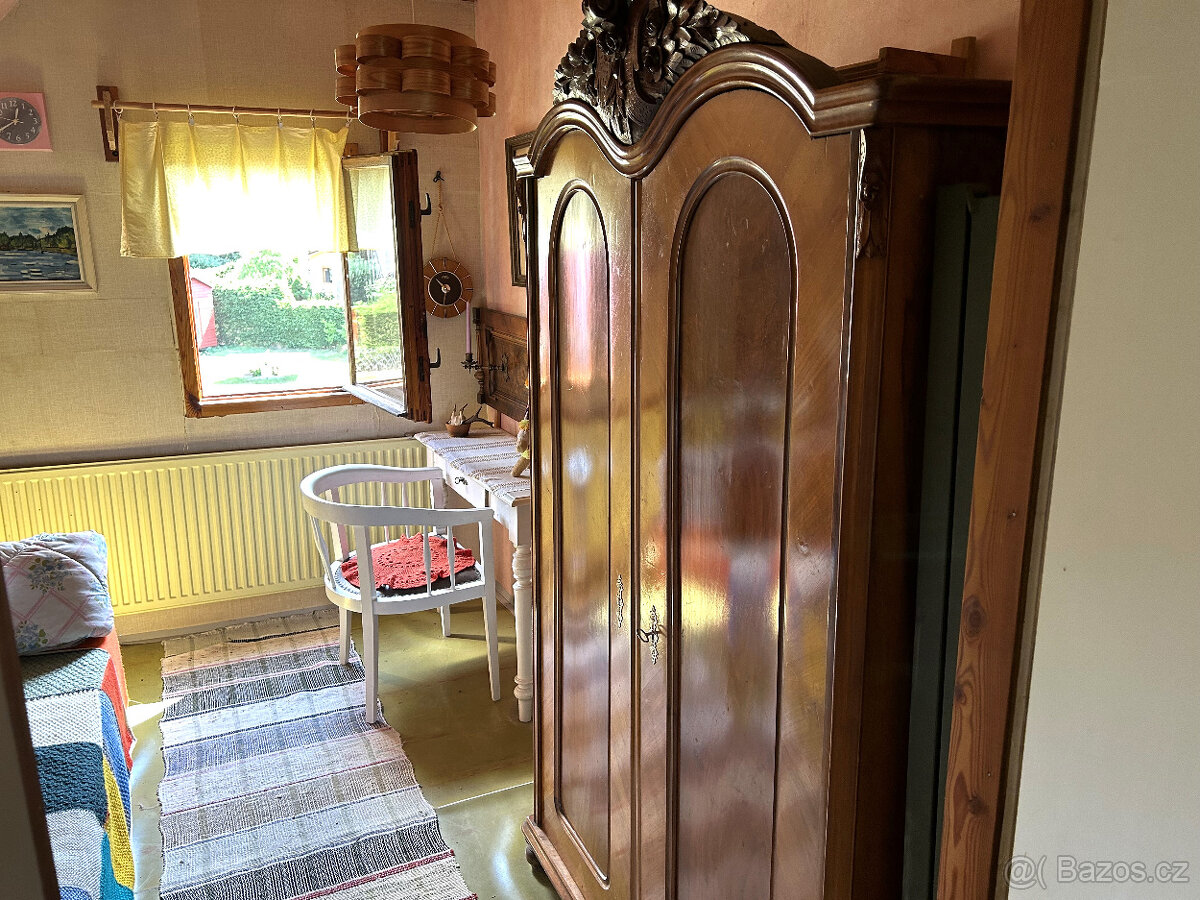 Zděná chata Stebno u Petrohradu, pozemek 835 m2, rybník - 19