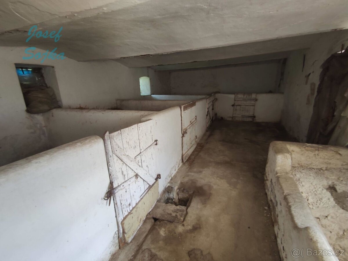 Zemědělská usedlost v obci Stupěšice, 940m2 - 19