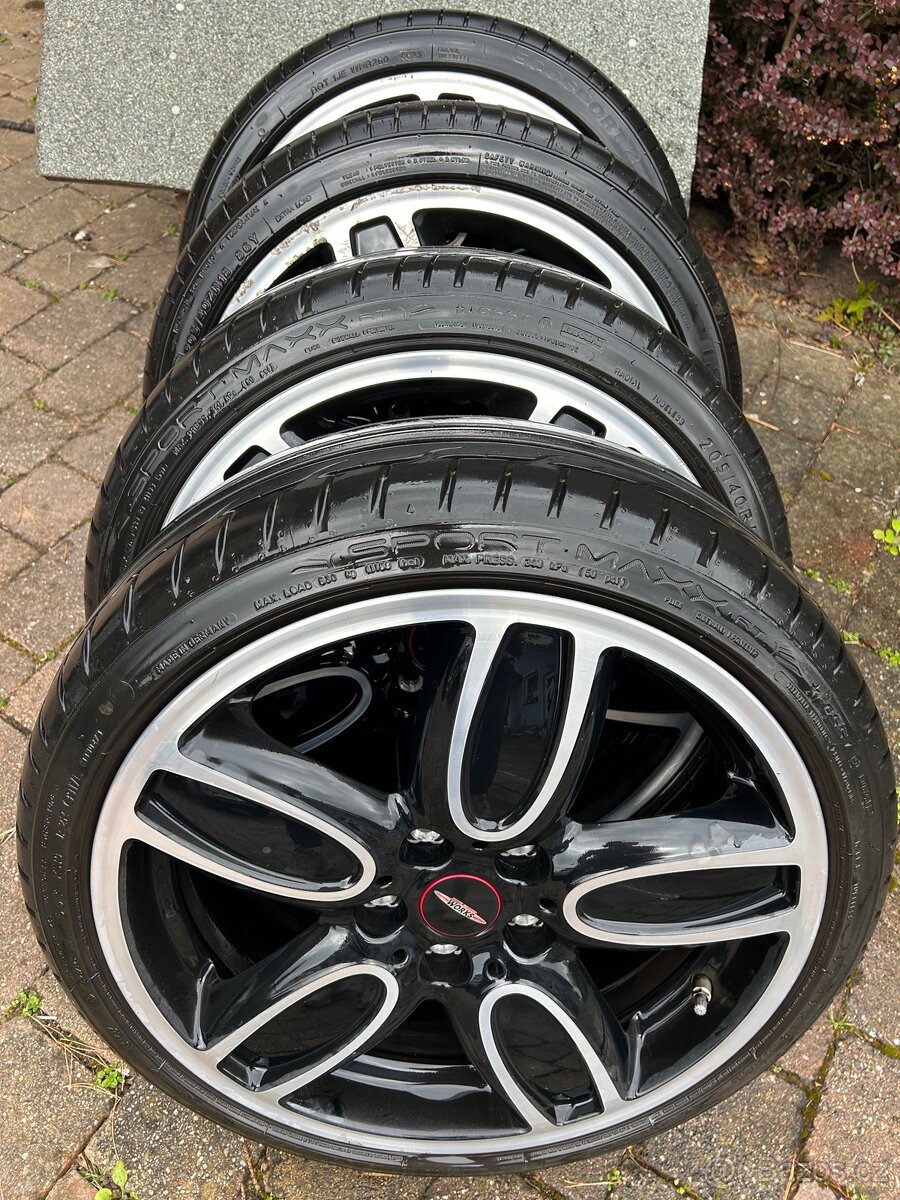 Mini cooper JCW kola r18 - 19