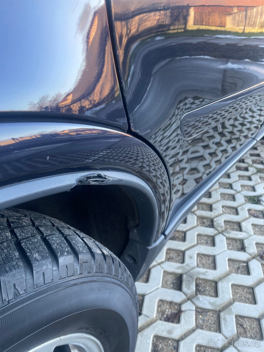 Volvo XC90 2,4 D5 AWD 136kw - 19