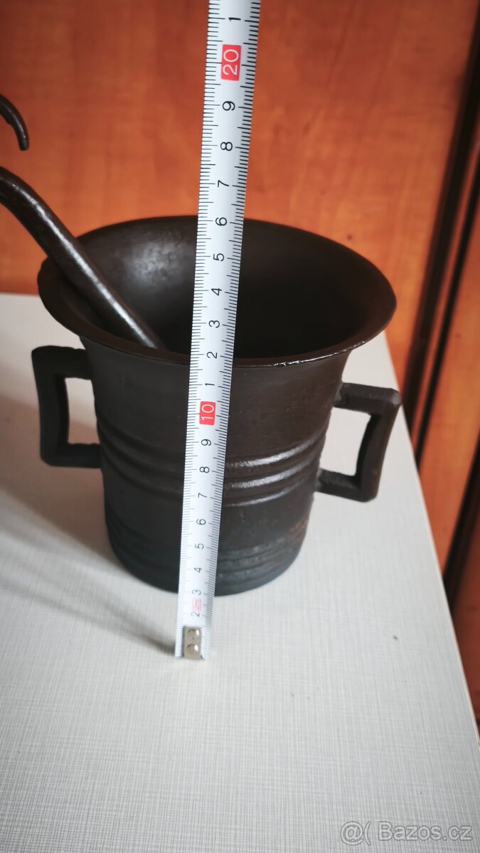 4 + starožitný litinový hmoždíř. - 19