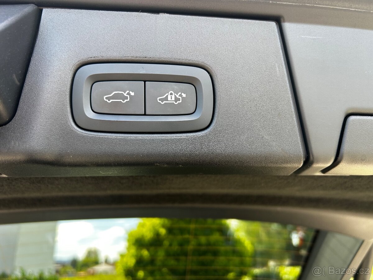 Volvo V90 B4 145kW odp. DPH - 19
