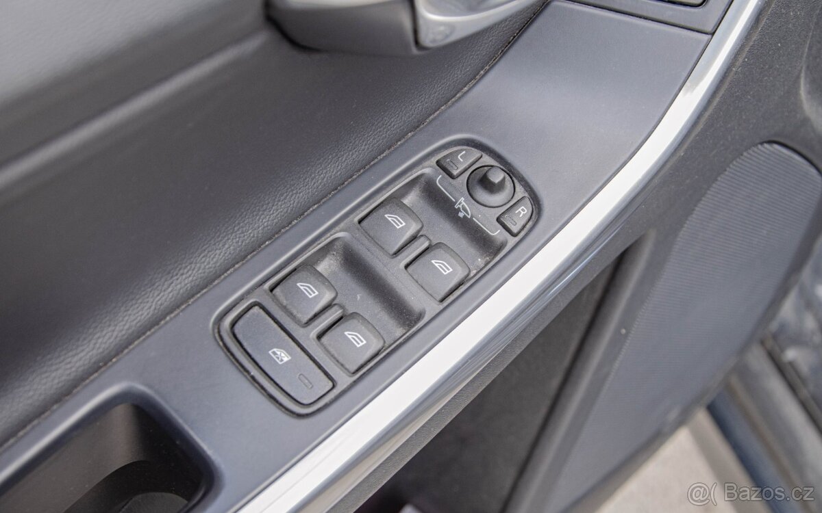 Volvo XC60 D3, 100kW, 6MT - 19