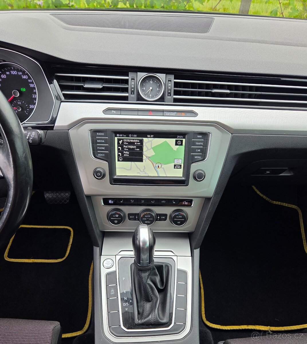 Volkswagen Passat 2.0 TDI 110KW/150 koní R.V.05/2015 - 19