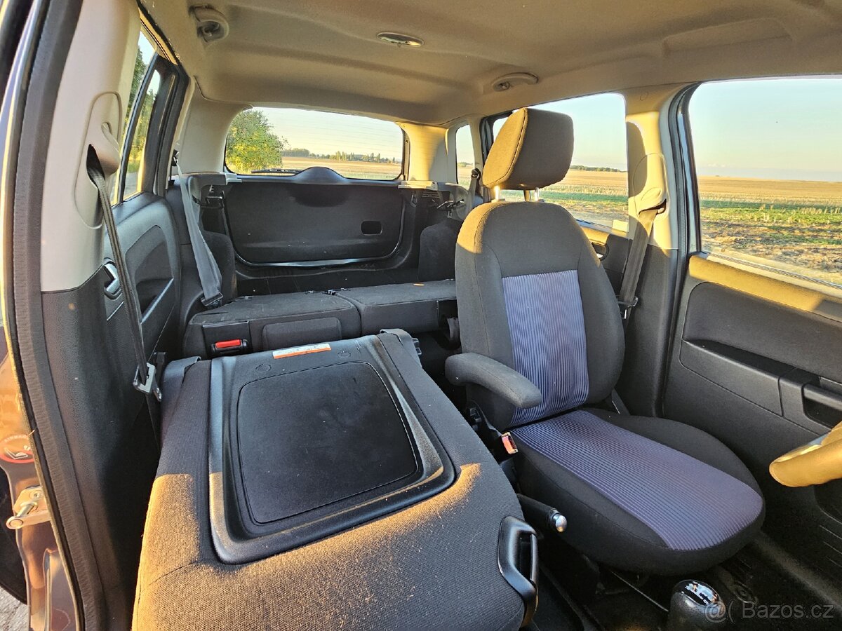 Ford Fusion 1.4 16V, 59 kW, benzín, Midnight sky metalíza - 19