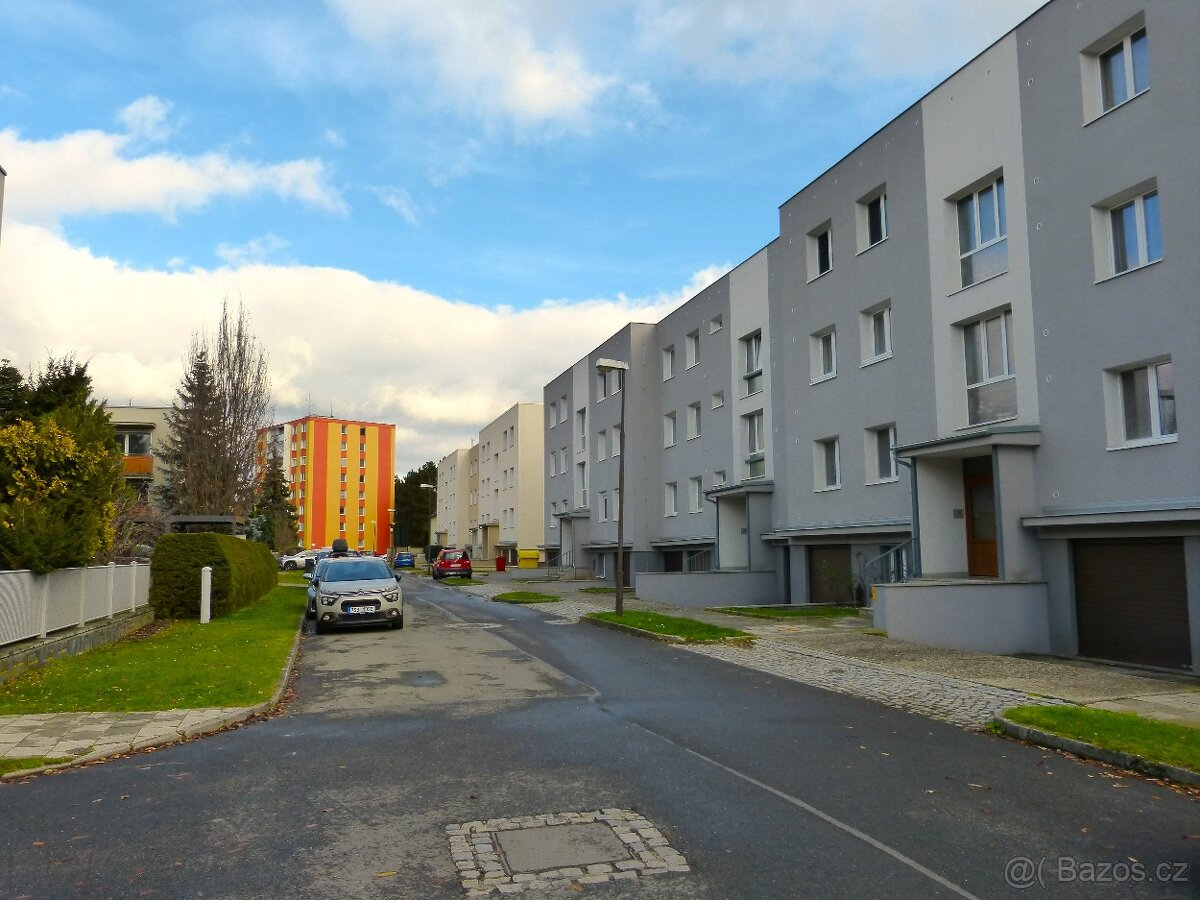 Cihlový byt 4+1 97 m2 s garáží i sklepem Olomouc - 19