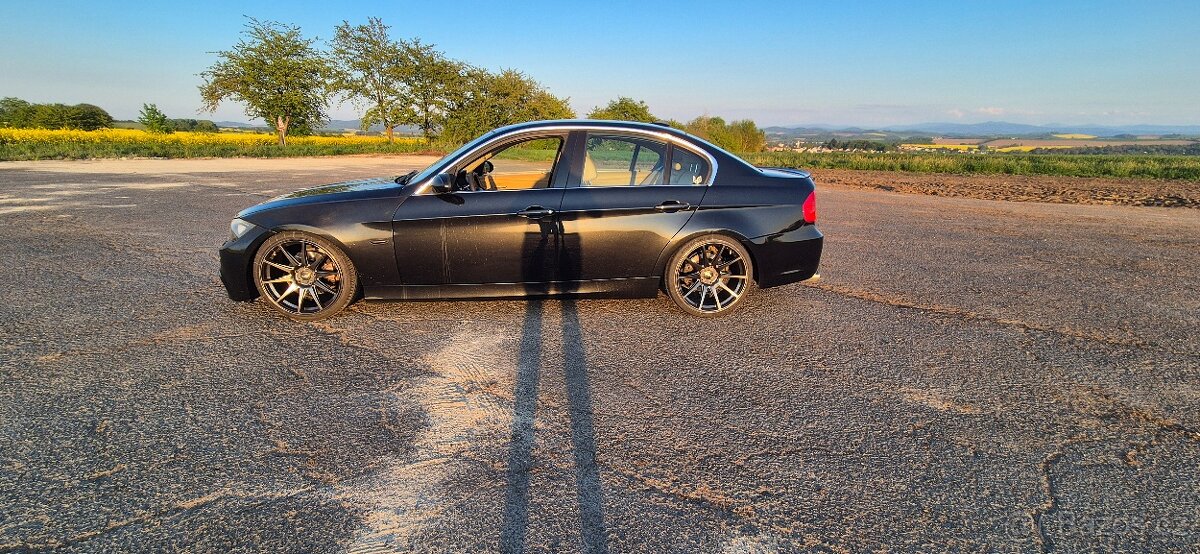BMW E90 325i – 160kW - 19