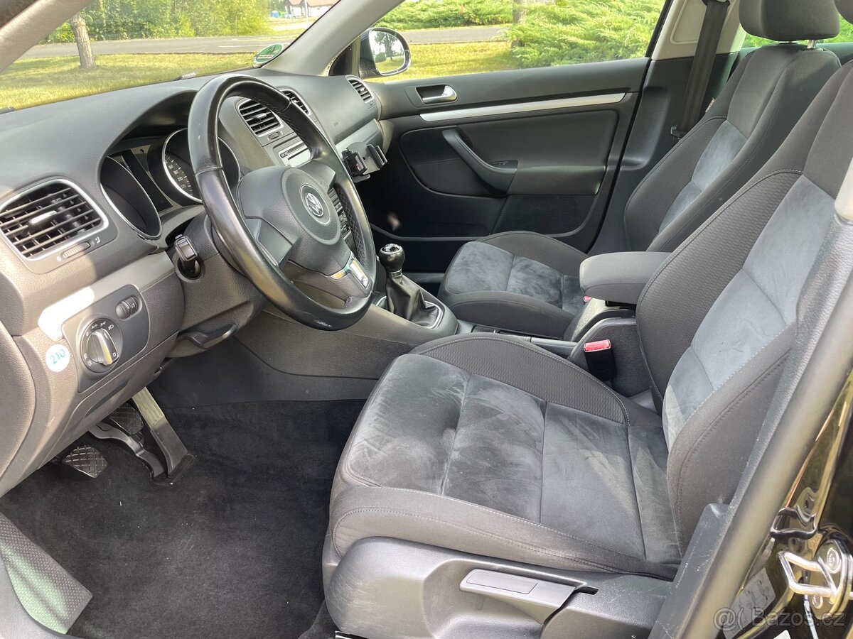 VW Golf VI 1.4 TSi r.v. 2010, serviska, bixenony, alcantara - 19