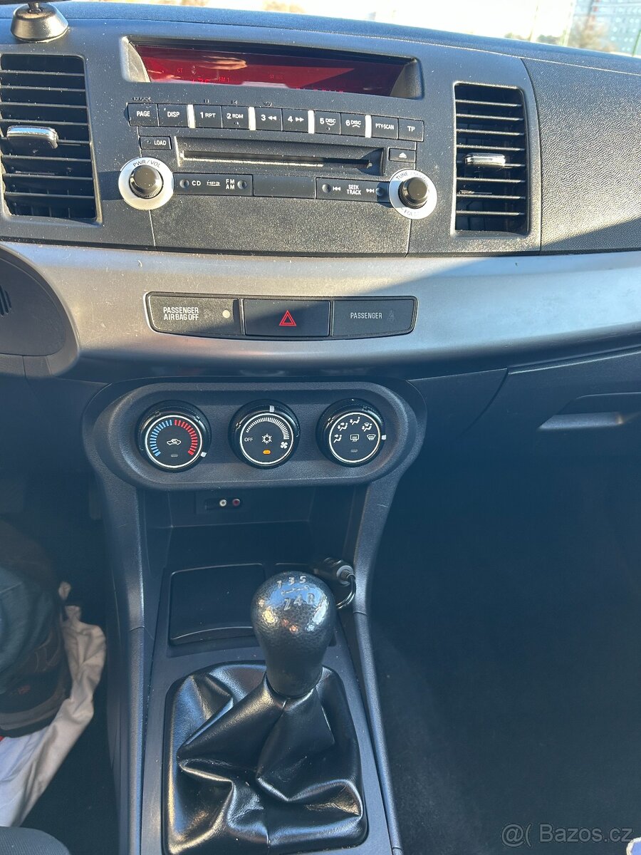 Mitsubishi Lancer 1.6 i MIVEC Sportback - 19