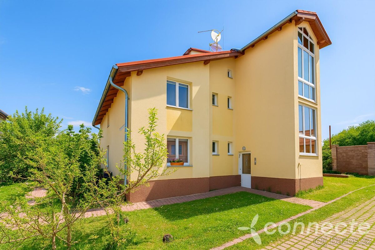 Prodej bytu 3+kk, 78m2, terasa, parkovací stání, zahrádka (S - 19