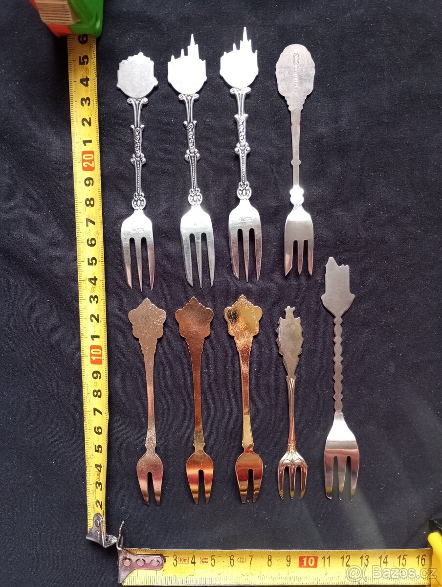 Sběratelské lžičky, vidličky, nože - celkem 106 ks - 19