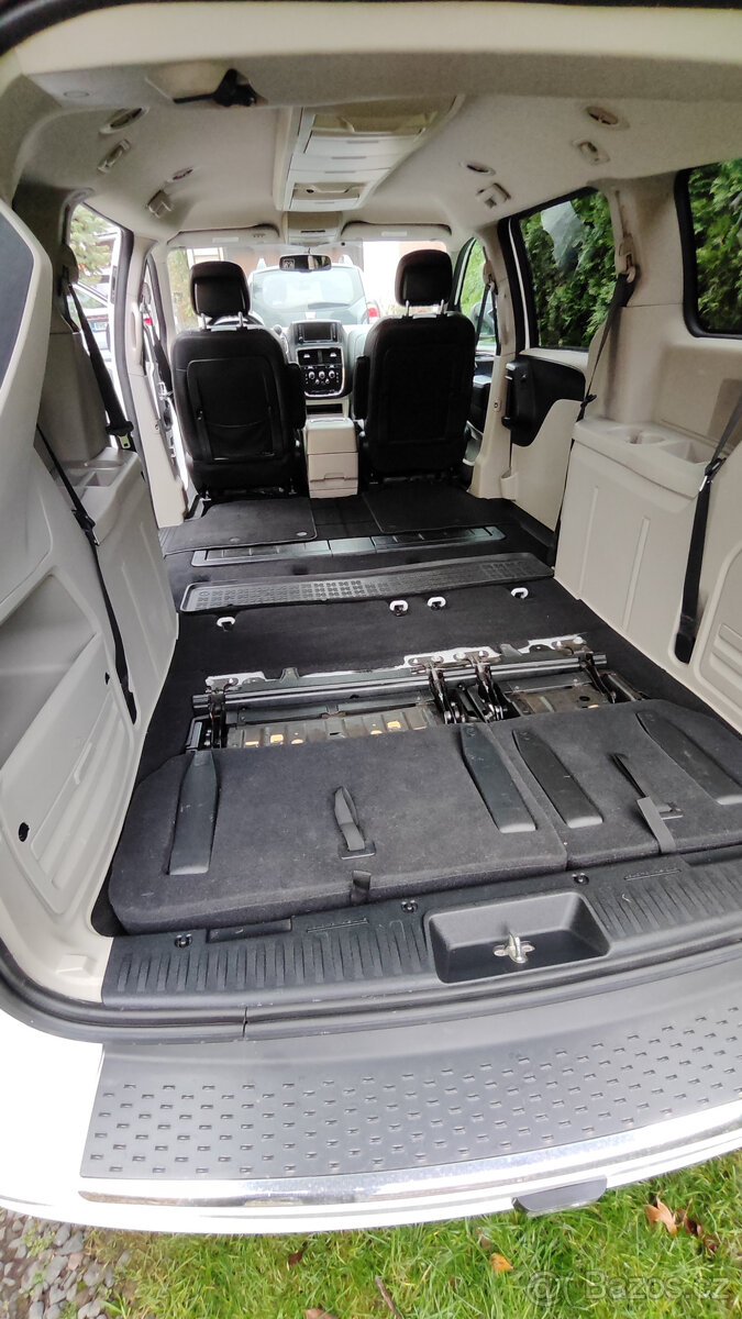 Dodge Grand Caravan 3,6 SXT LPG/benzín 211kW 7 míst - 19