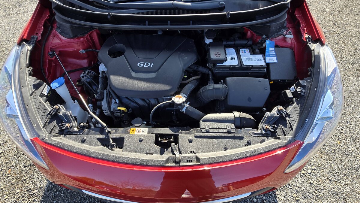 HYUNDAI i30 1.6GDI STYLE 99KW - 19