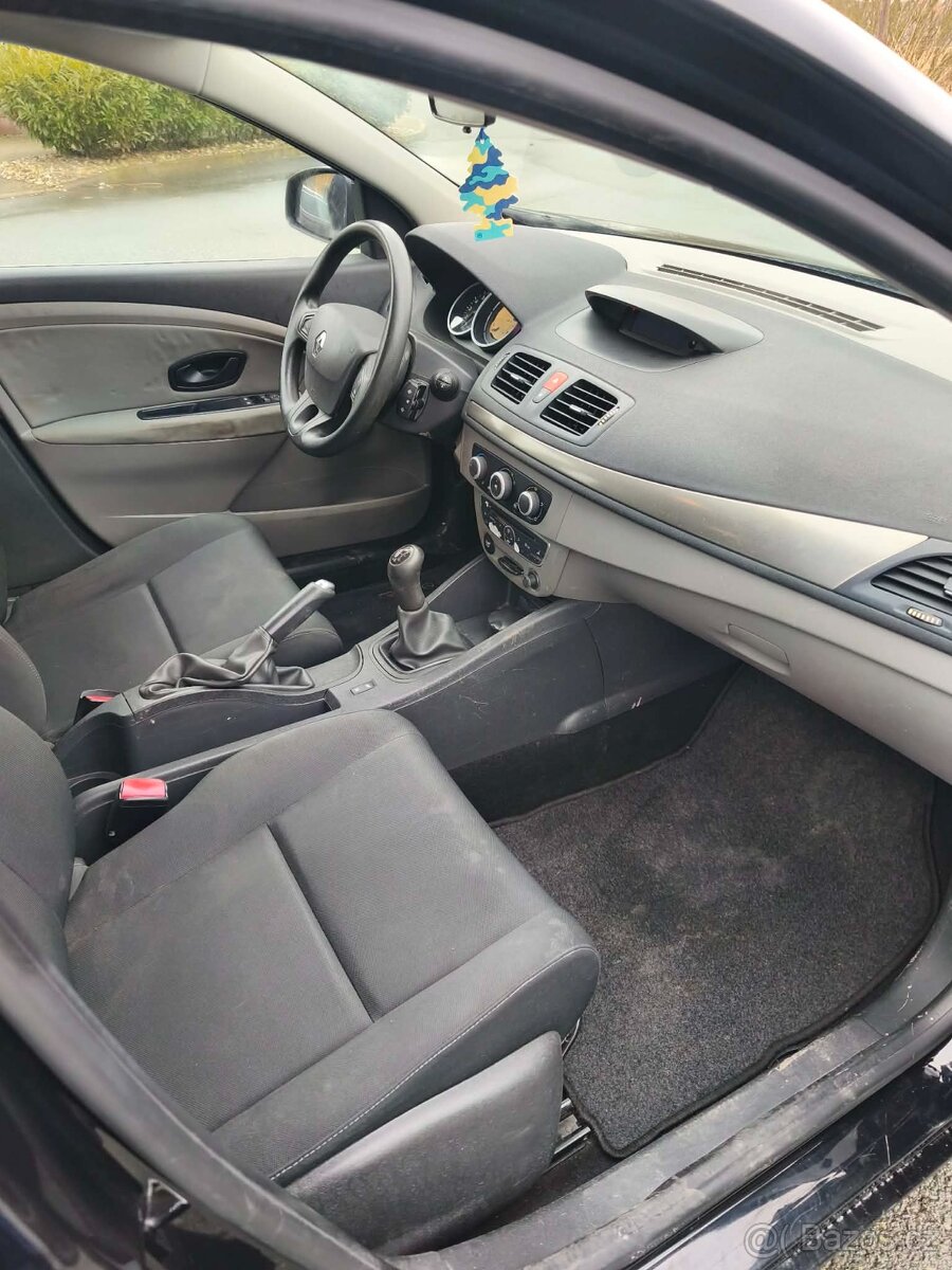 Renault Megane 1.6 benzín 81kw - 19