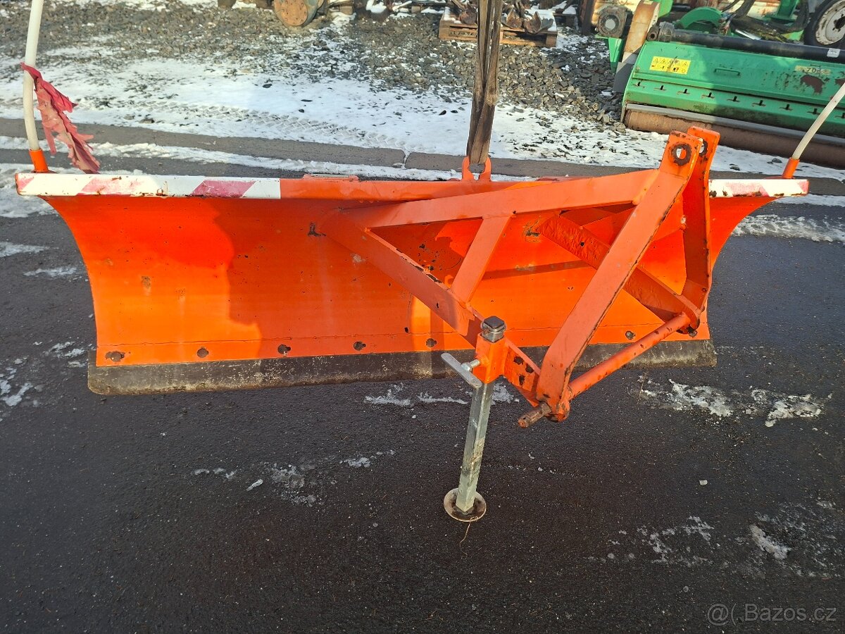 Sněhová radlice za traktor - 19