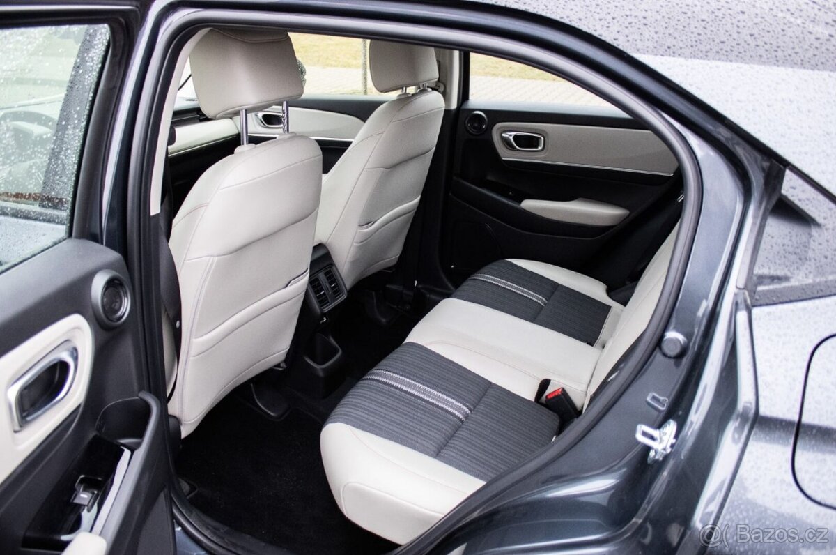 Honda HR-V E:HEV 1.5 i-MMD (2024) - 19