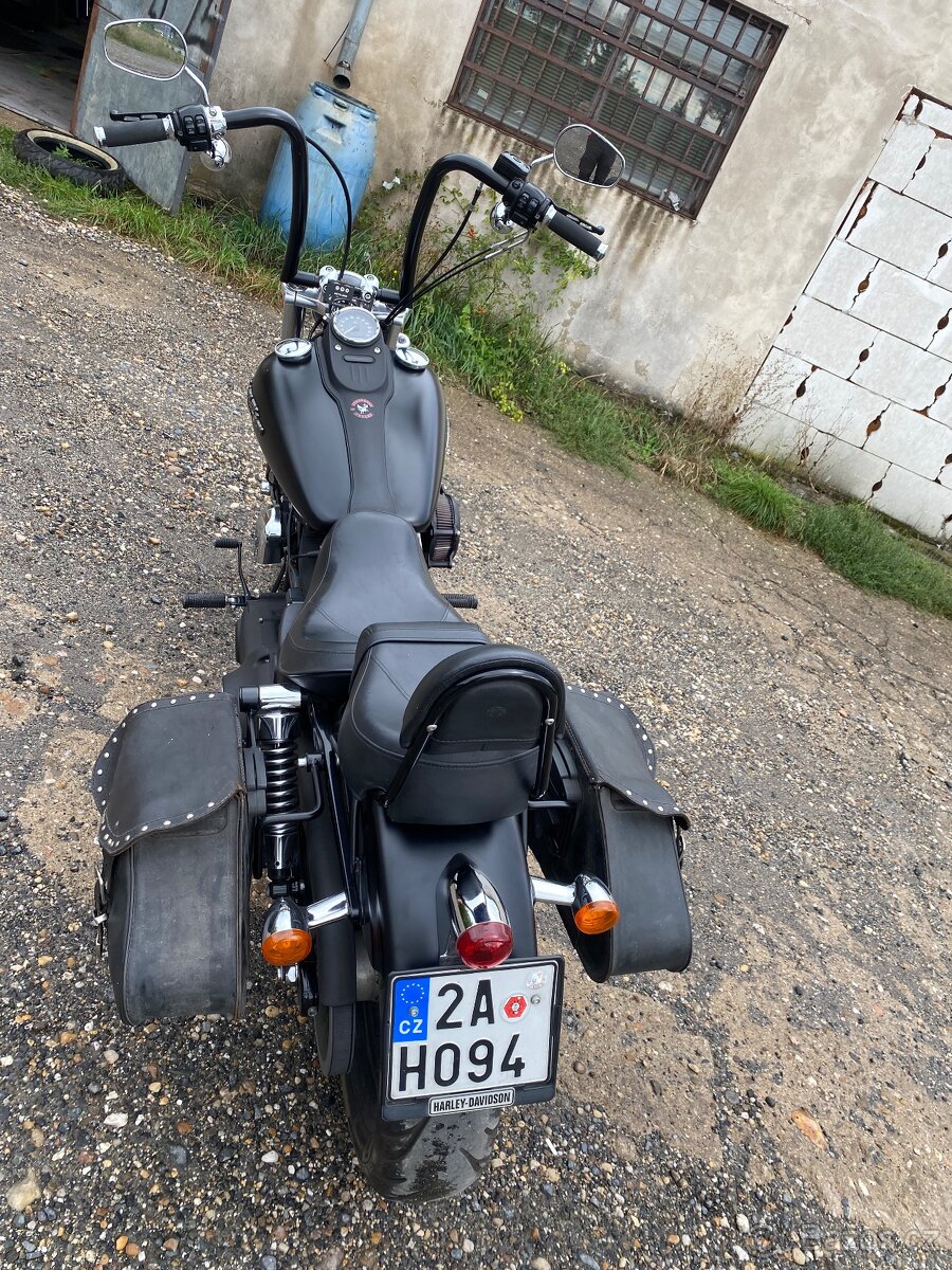 Harley Davidson Street Bob - 19