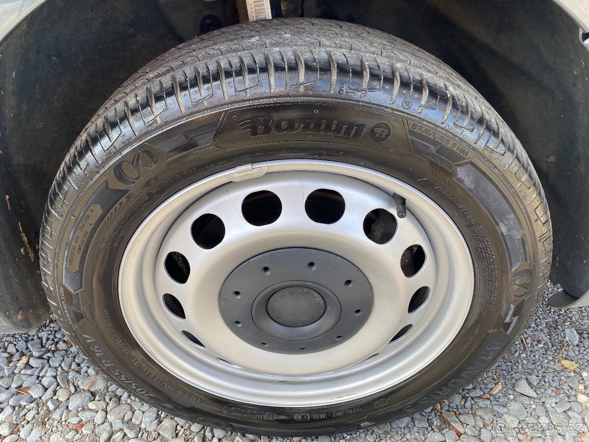 VW Caddy 1,9 TDi Aut.Klima, Tažné, AKU - 19