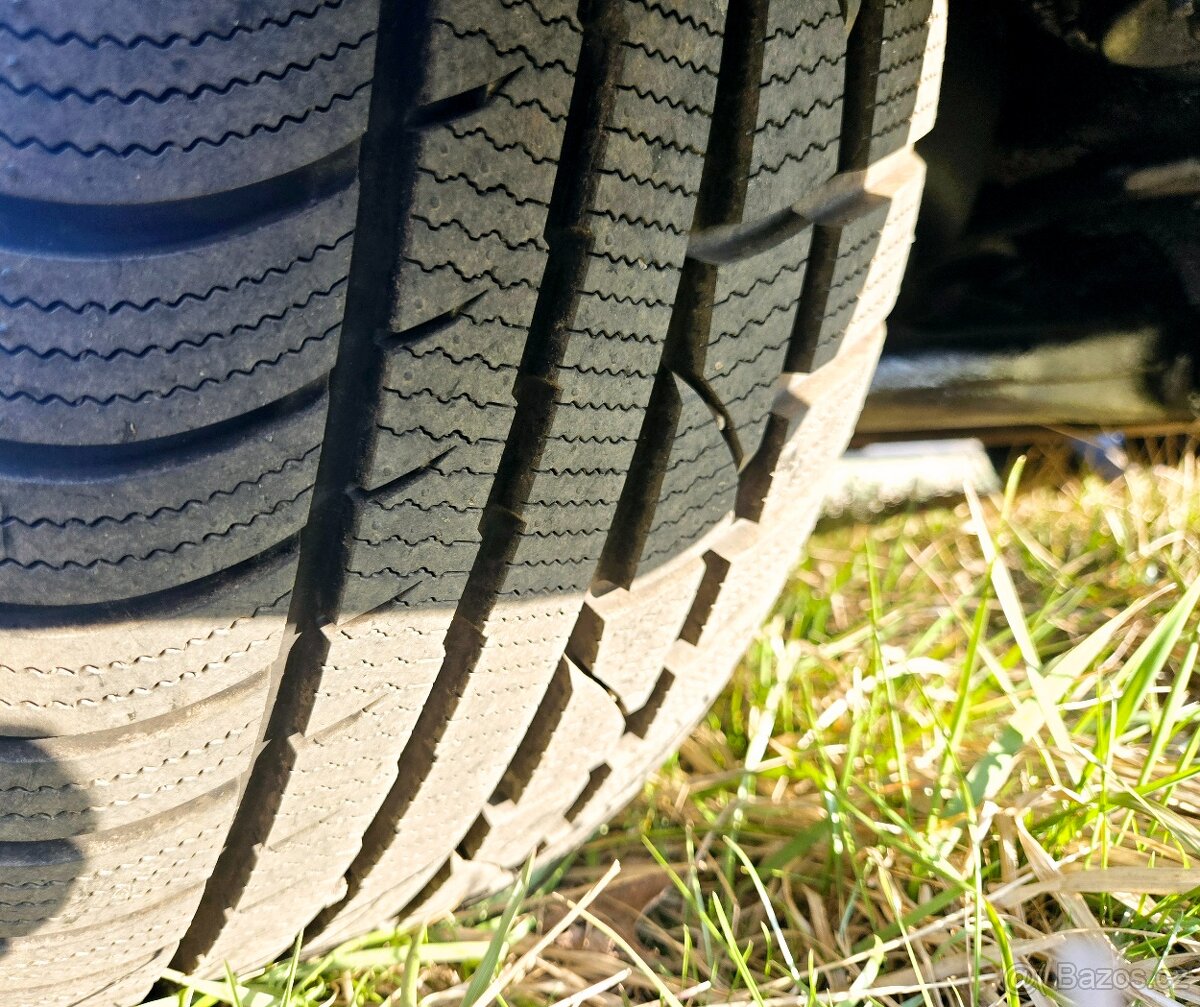 LAND ROVER -RANGE ROVER 510 PS SUPERCHARGED 5,0 ROK 2010 - 19