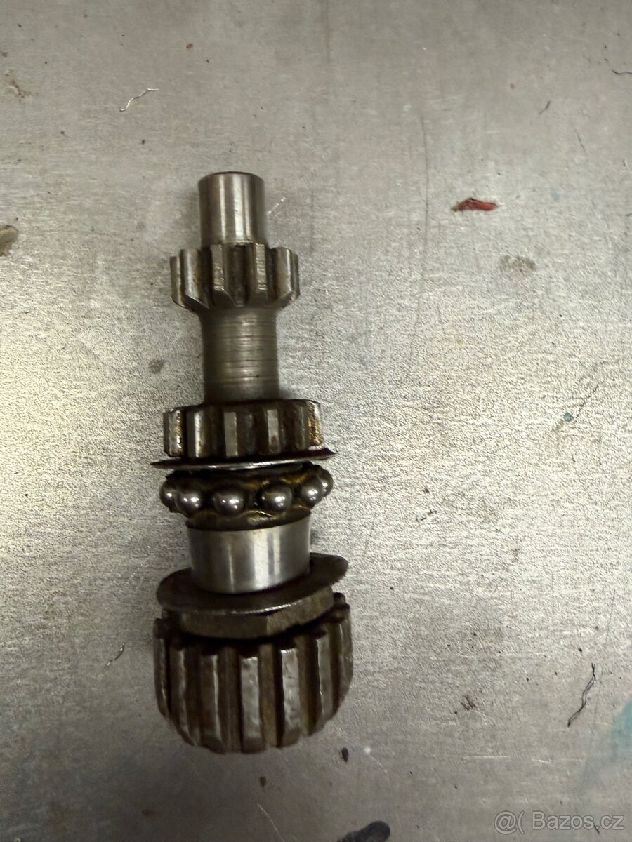 Jawa/Čz - díly převodovek 16x - 19