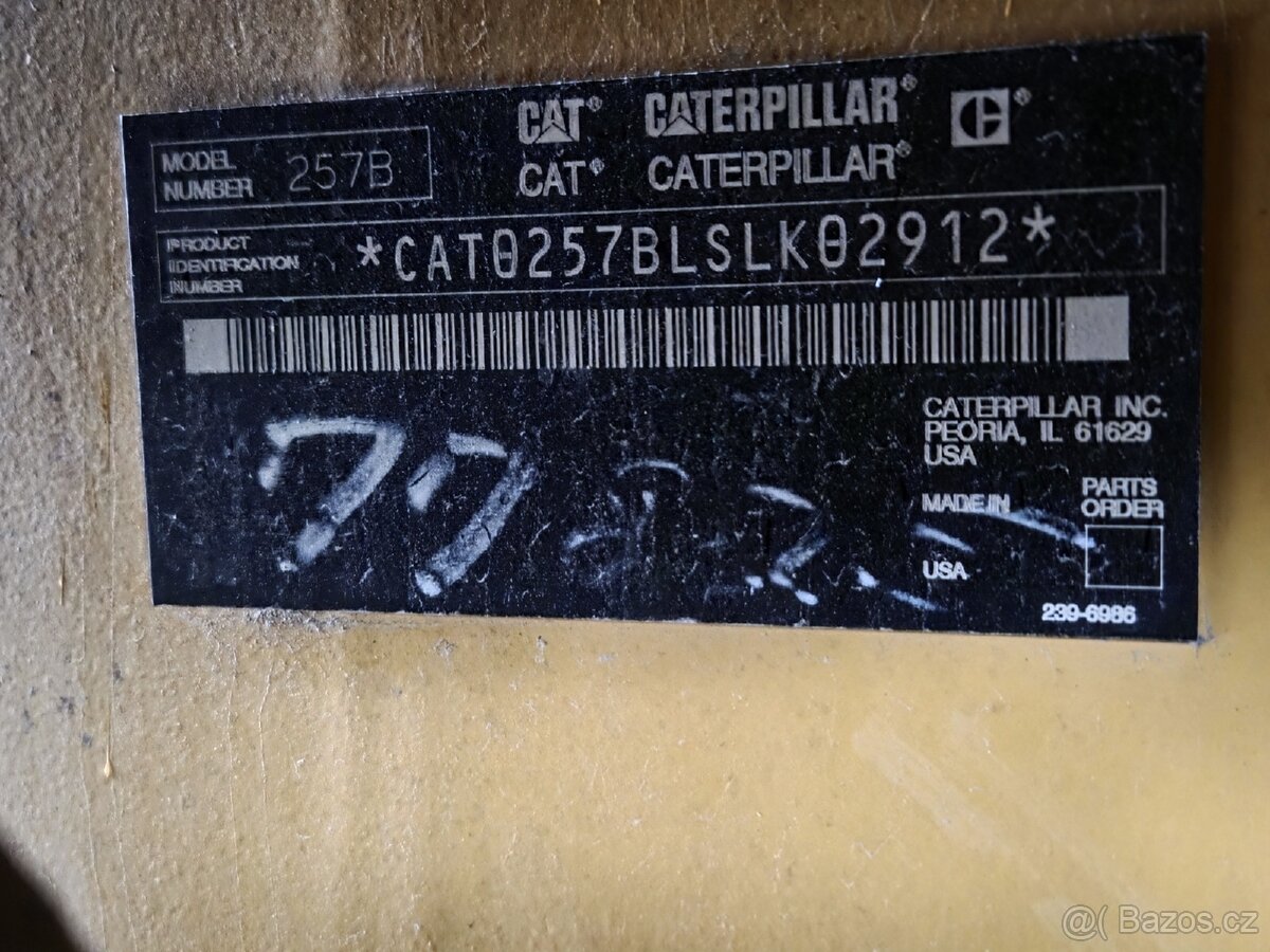 Caterpillar 257B pásový nakladač - 19