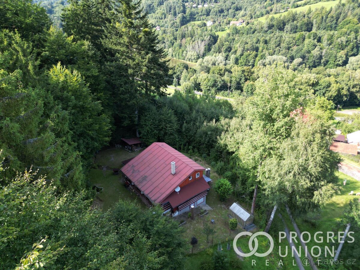 Nabízíme k prodeji krásnou chatu u přehrady Bystřička - 19