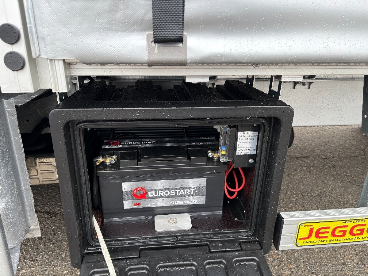 Renault Master 170k, Automat, 10EP, Spaní, Měchy - 19