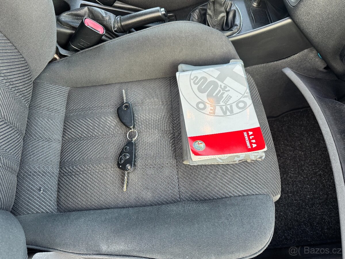 Alfa Romeo 147 1.6i 77kw, 105 000km - 19