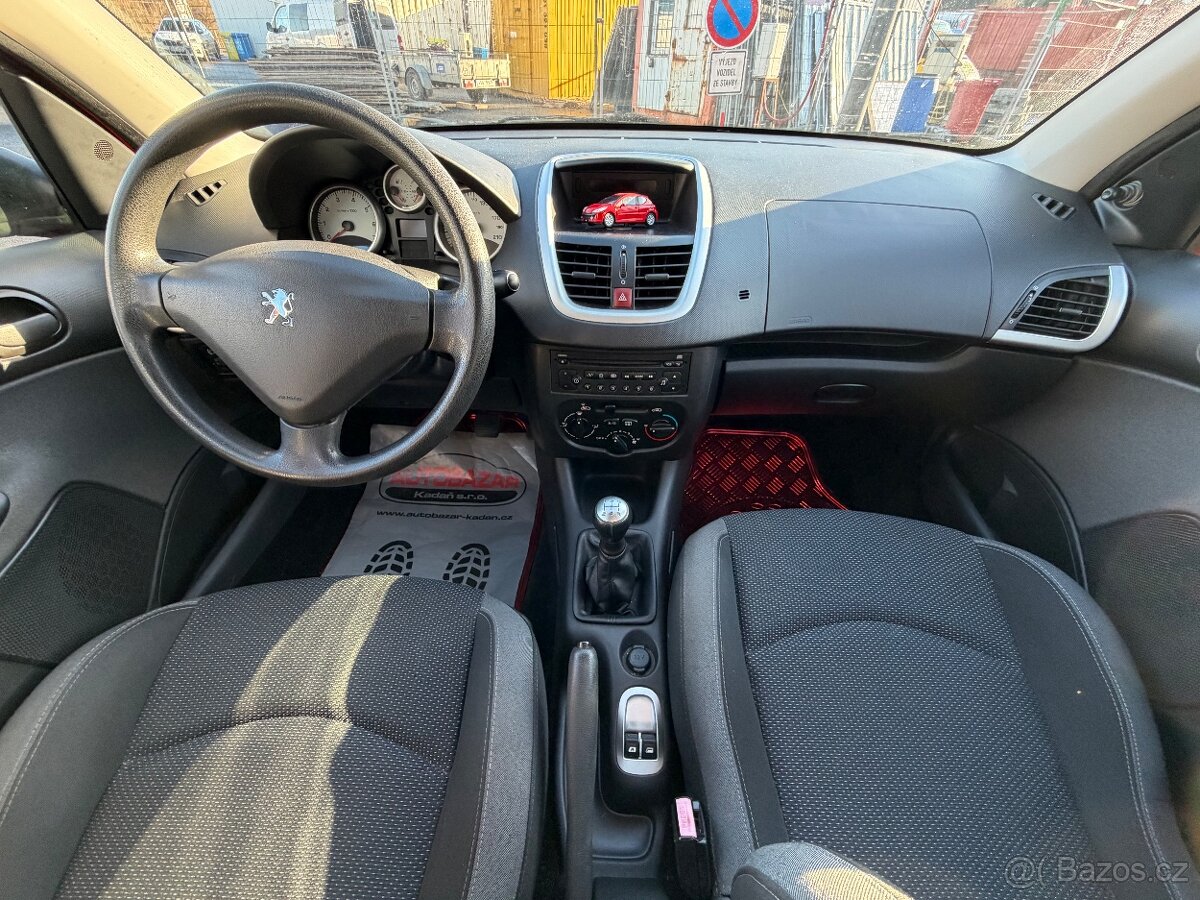 Peugeot 206, 1,1 44kW, SERVISKA - 19