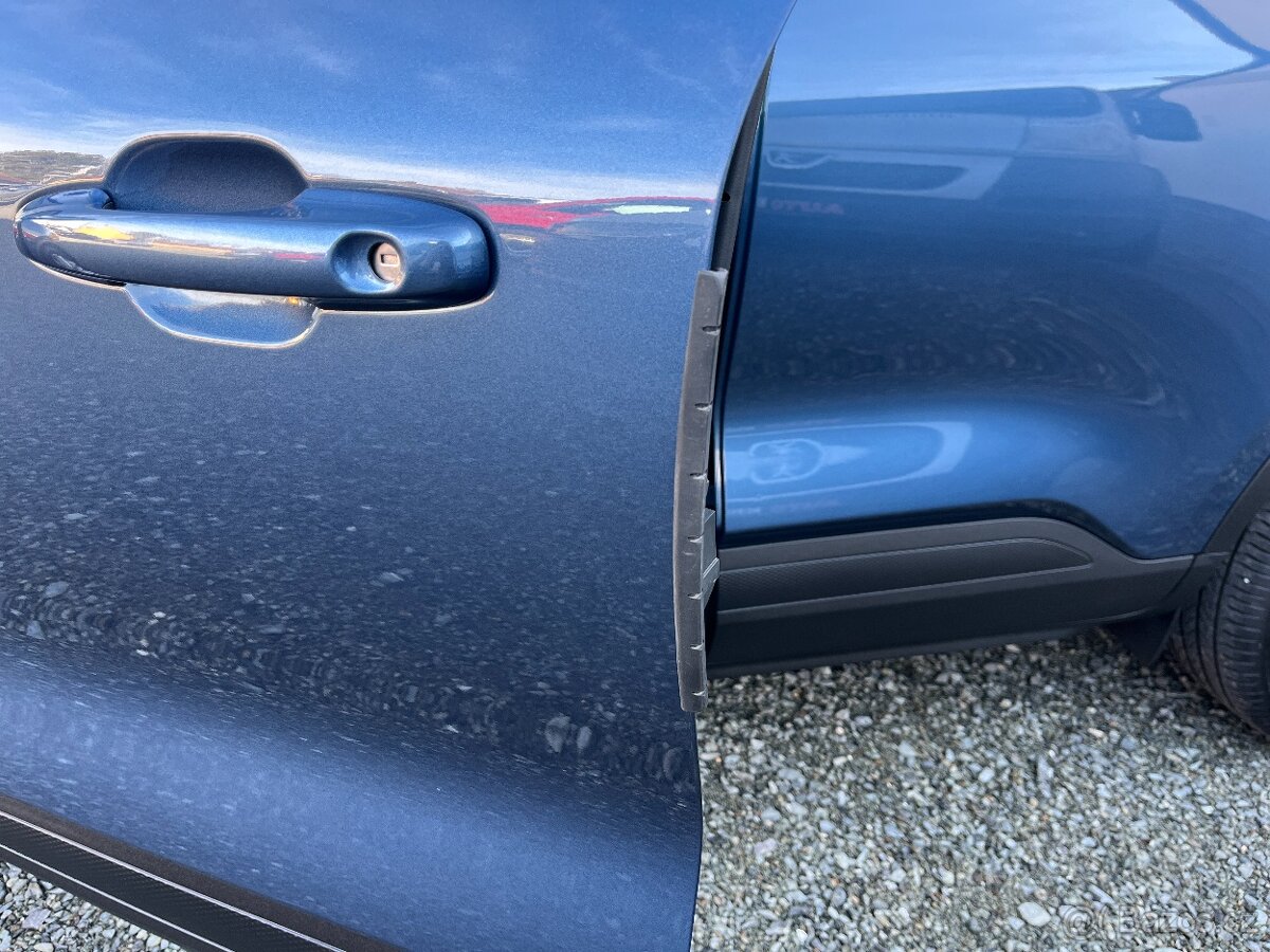 Ford kuga 2,5FHEV 4x4 Titanium X, B&O,LED,Kamera,Navi - 19